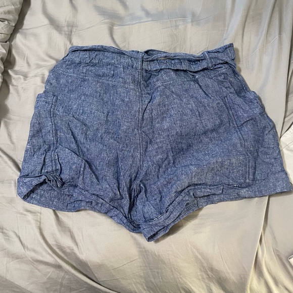 Linen Cargo shorts - Picture 2 of 4